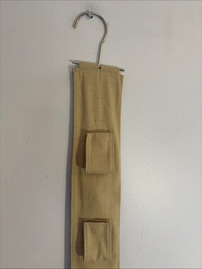 Hanging scarf organizer